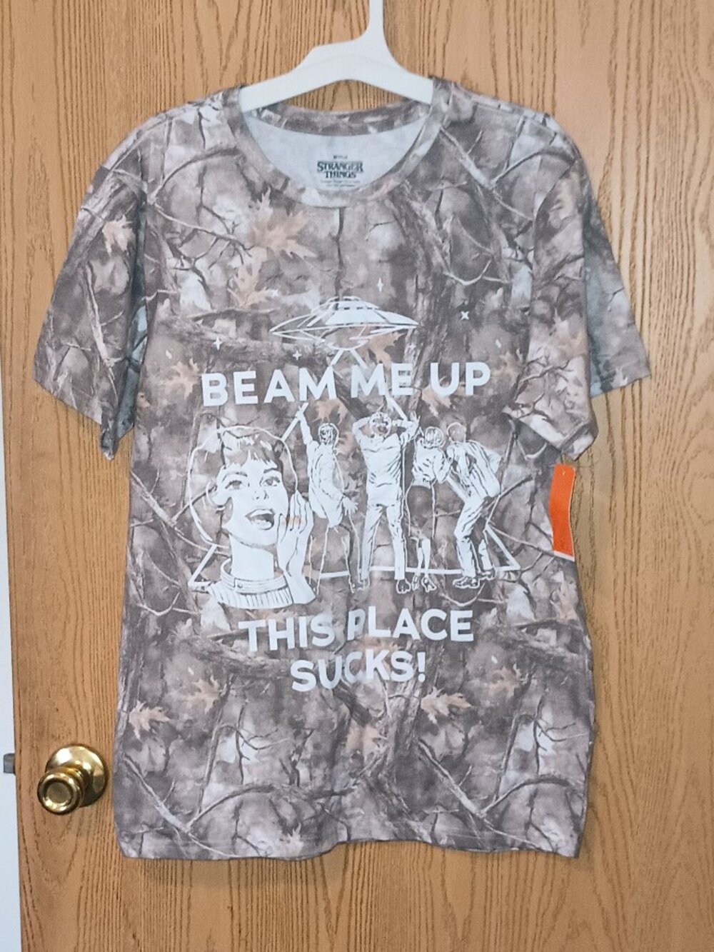 NEW Men's Stranger Things Beam Me Up T-Shirt - Gray Camo Medium